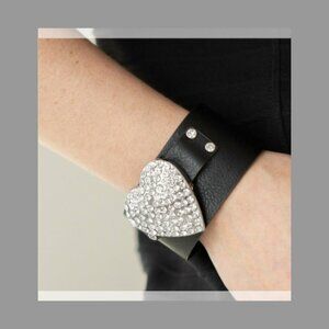 FLAUNTABLE Flirt- Black Snap Bracelet
